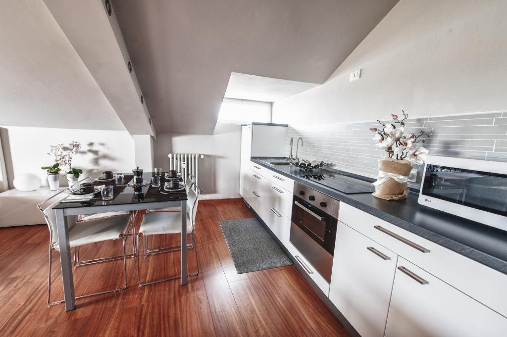 Cute & Cozy Terrace Apartment Bergamo Ruang foto